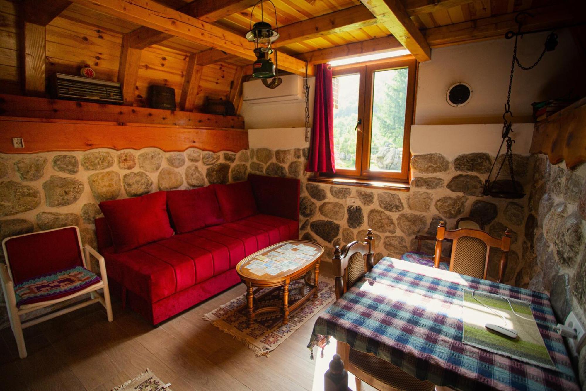 Ethno Village Stitarica Mojkovac Phòng bức ảnh